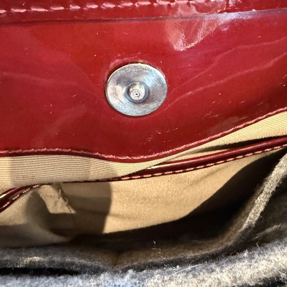 Burberry bag color burgundy - Picture 14 of 14